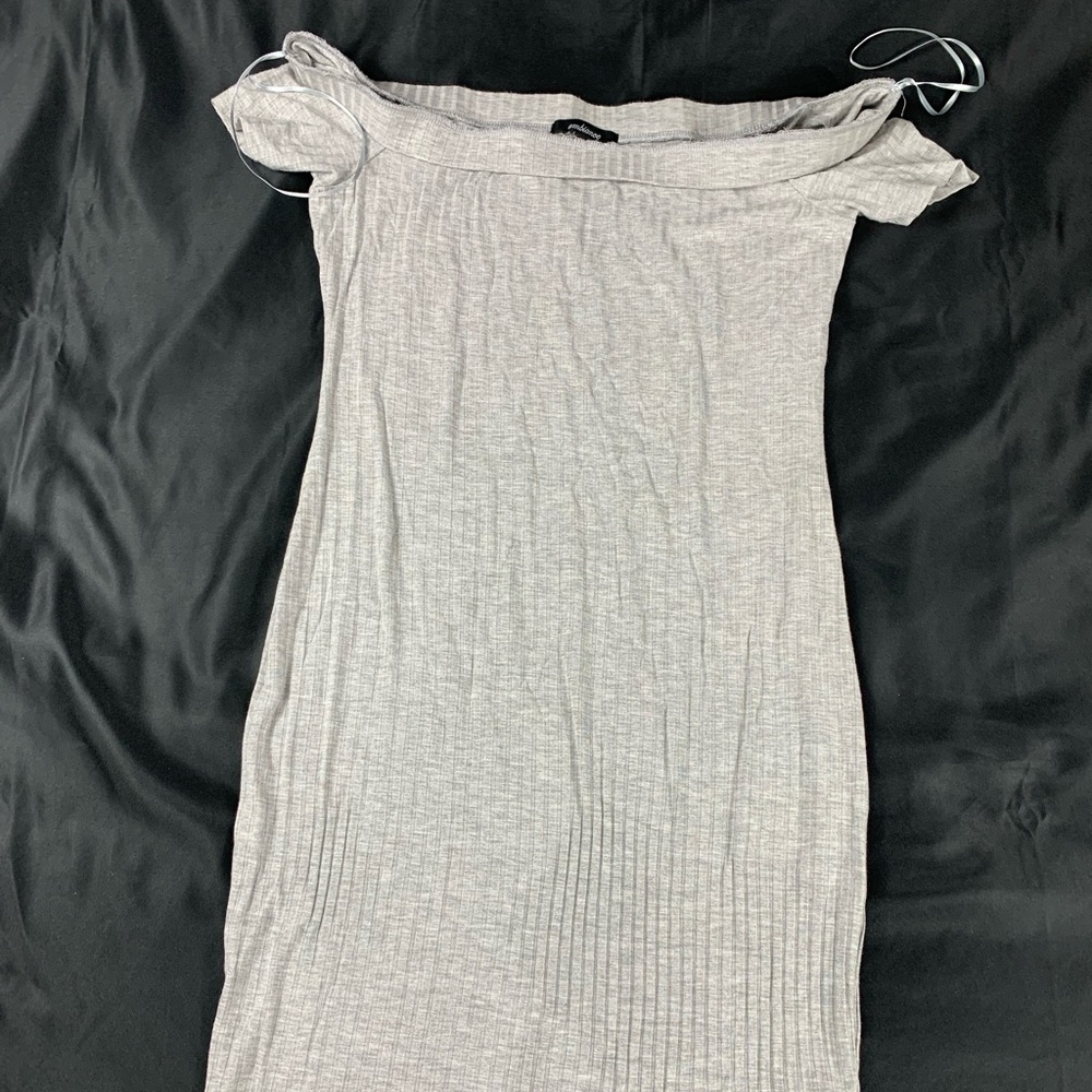 SLIM FIT GREY DRESS